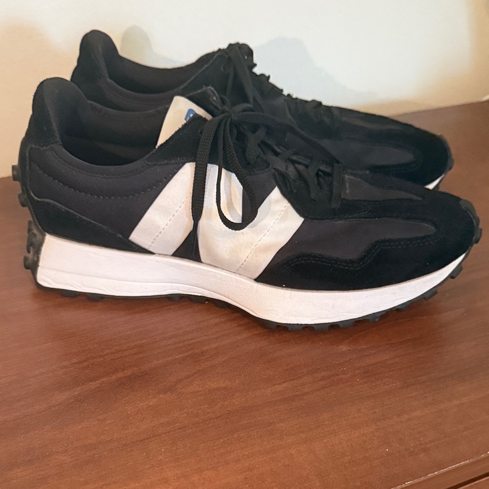 New Balance Black and White Women's Sneakers
